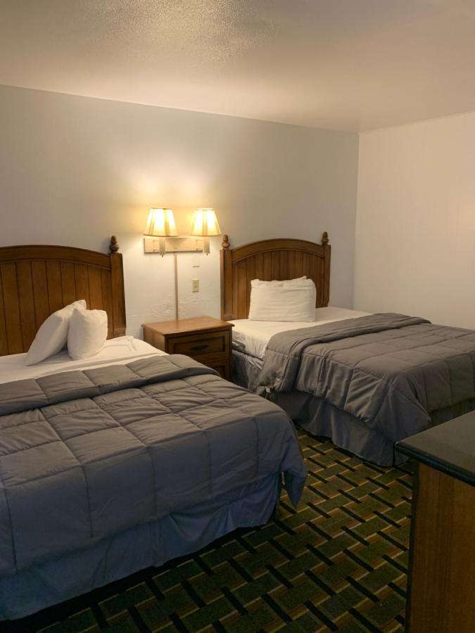 Rodeway Inn & Suites Raton Luaran gambar