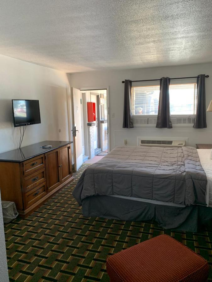 Rodeway Inn & Suites Raton Luaran gambar