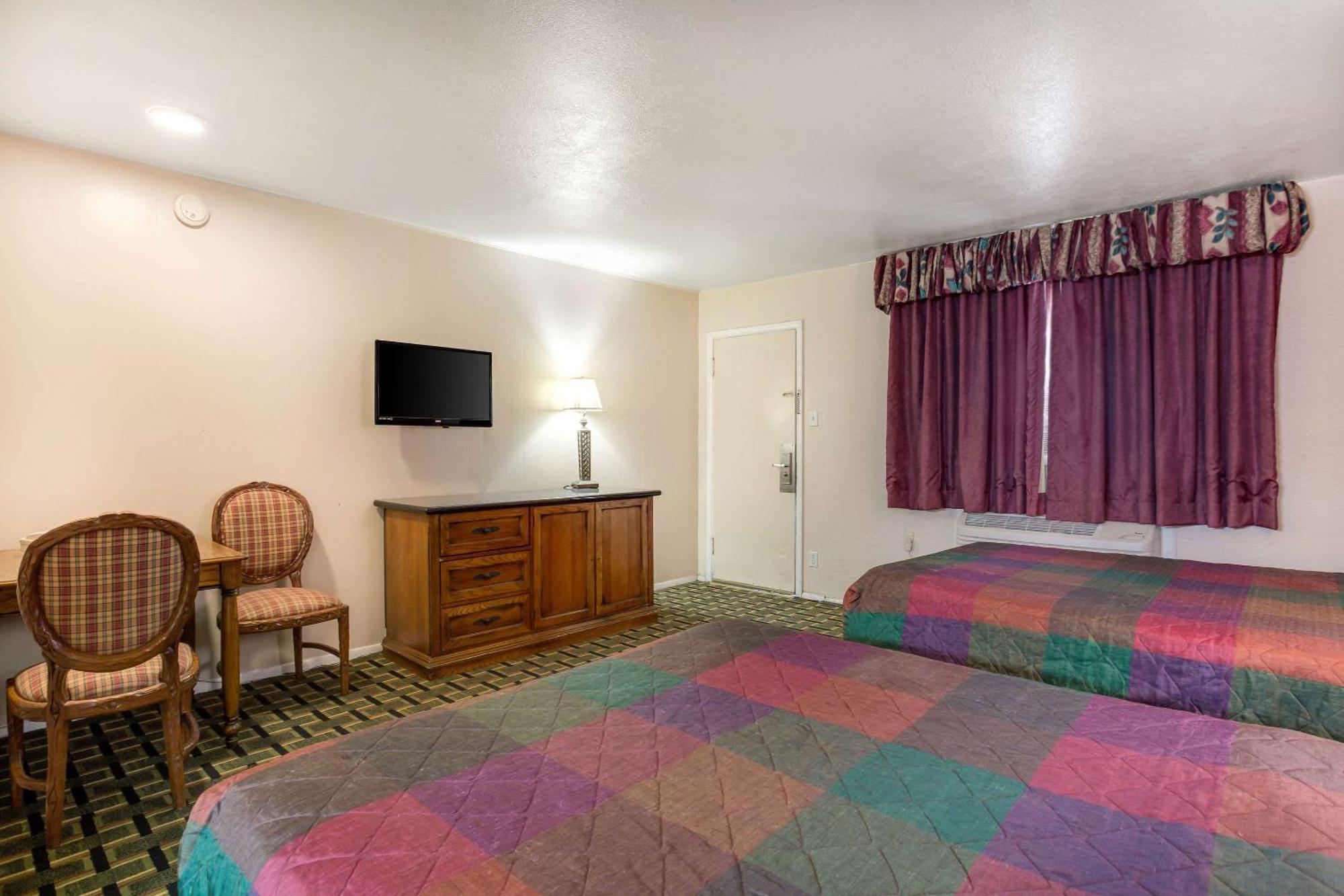 Rodeway Inn & Suites Raton Luaran gambar